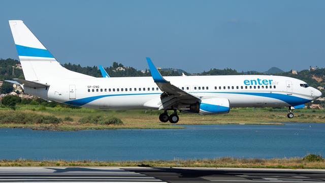 SP-ENG:Boeing 737-800: